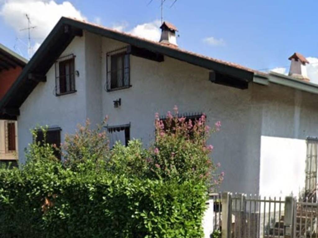 casa indipendente in vendita a Turbigo