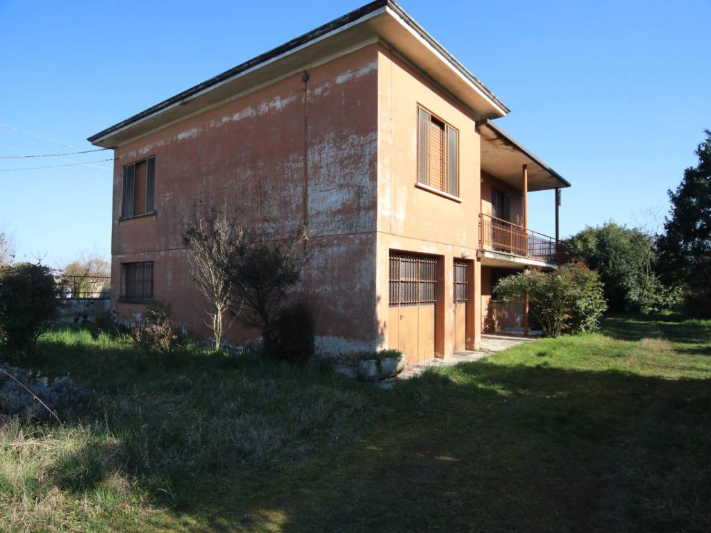 casa indipendente in vendita a Turbigo