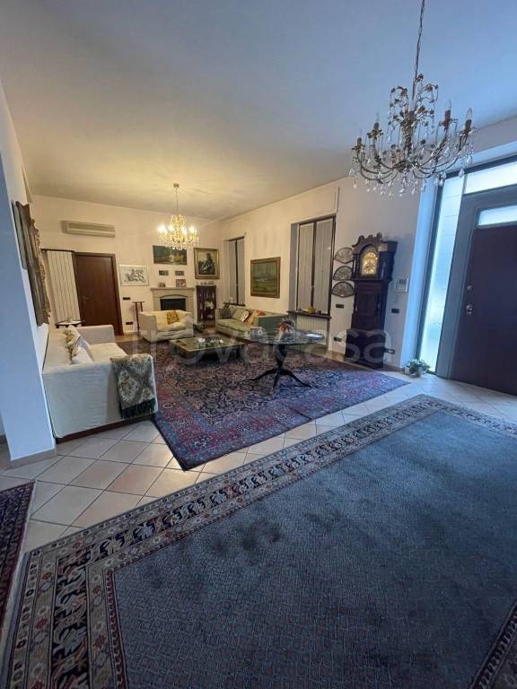 casa indipendente in vendita a Turbigo
