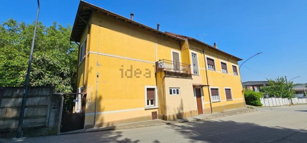 casa indipendente in vendita a Turbigo