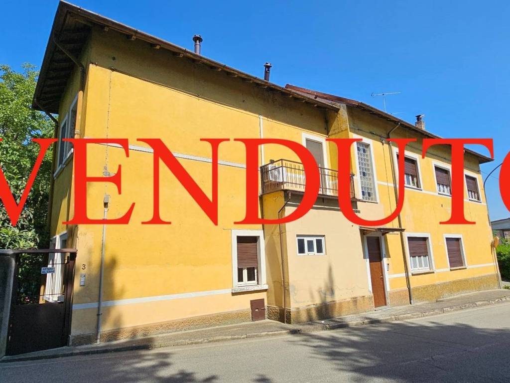 casa indipendente in vendita a Turbigo