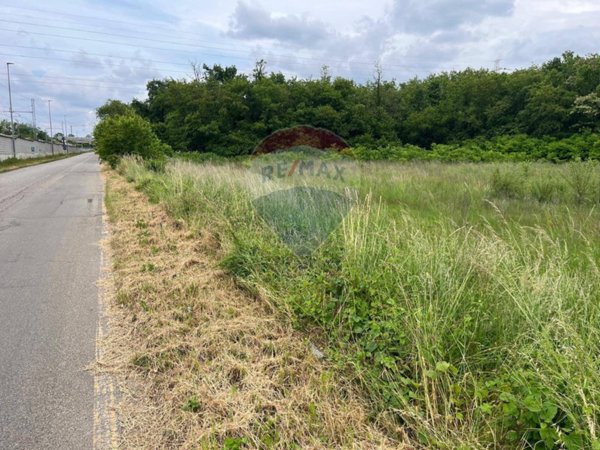 terreno edificabile in vendita a Turbigo