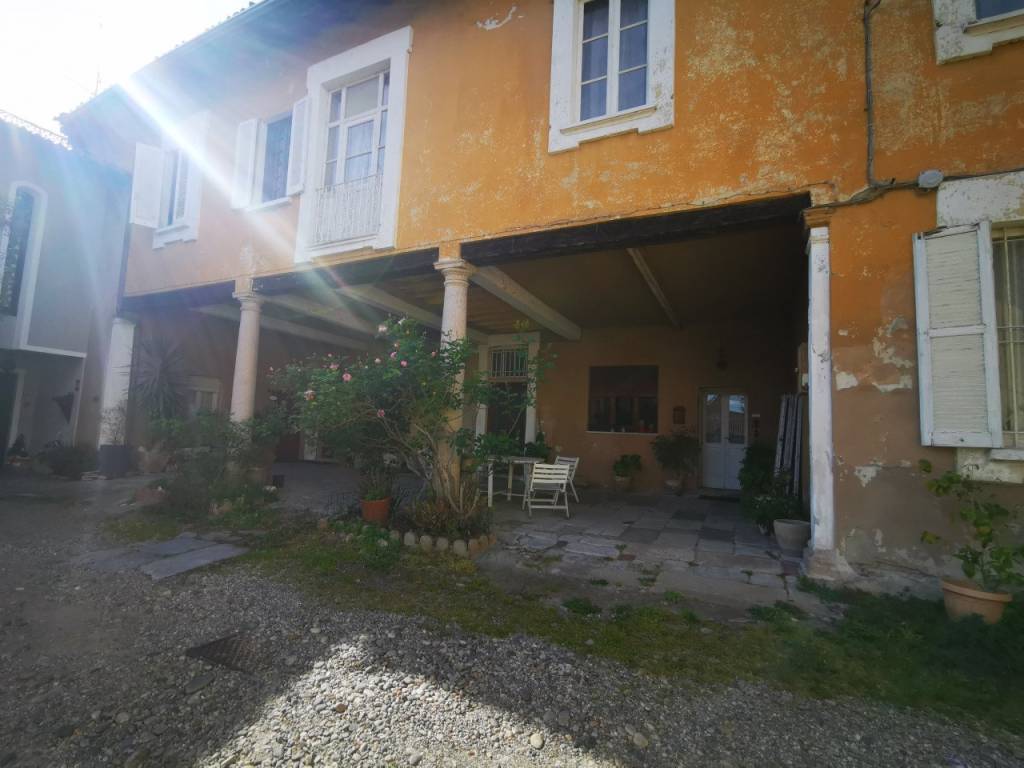 casa indipendente in vendita a Turbigo