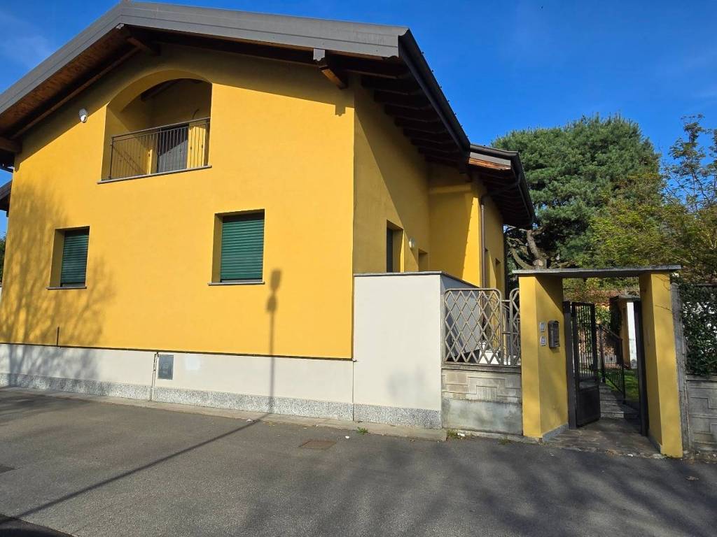 casa indipendente in vendita a Turbigo