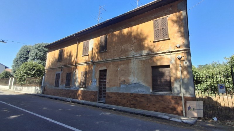 casa indipendente in vendita a Turbigo