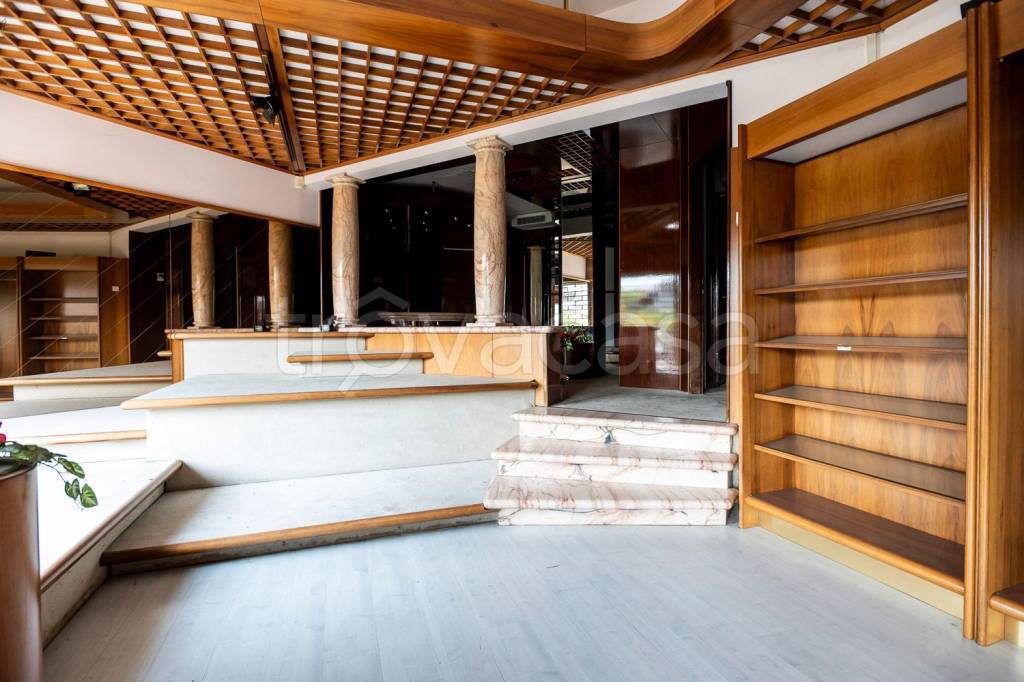 negozio in vendita a Turbigo