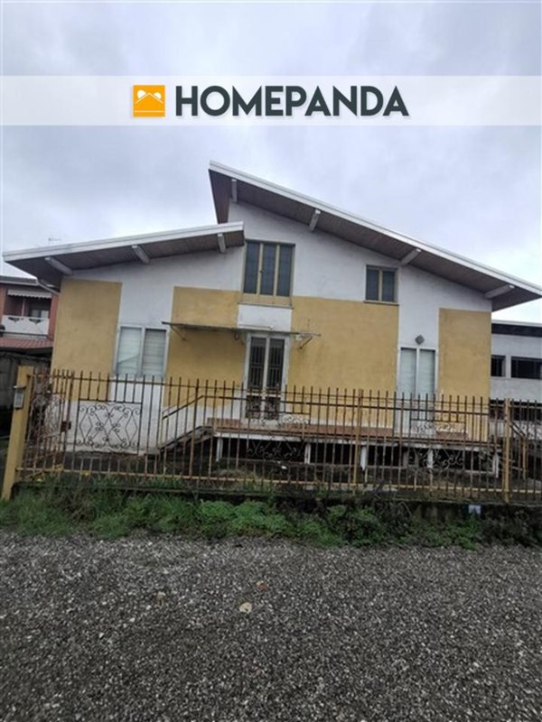 casa indipendente in vendita a Turbigo