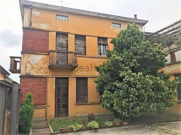 casa indipendente in vendita a Turbigo