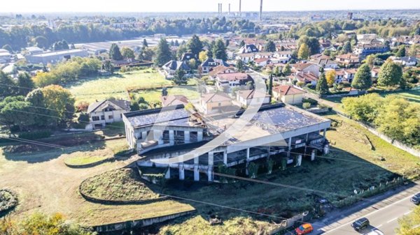 locale commerciale in vendita a Turbigo