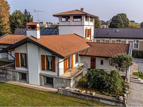 casa indipendente in vendita a Turbigo