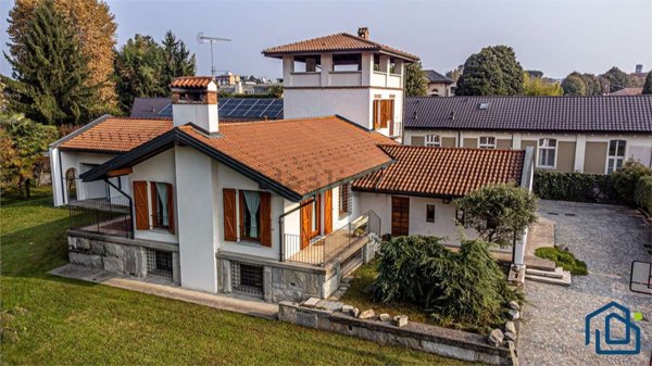 casa indipendente in vendita a Turbigo