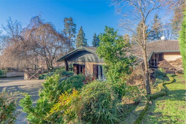 casa indipendente in vendita a Turbigo