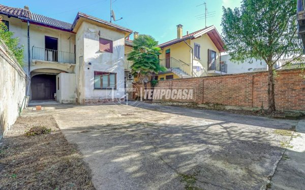casa indipendente in vendita a Turbigo