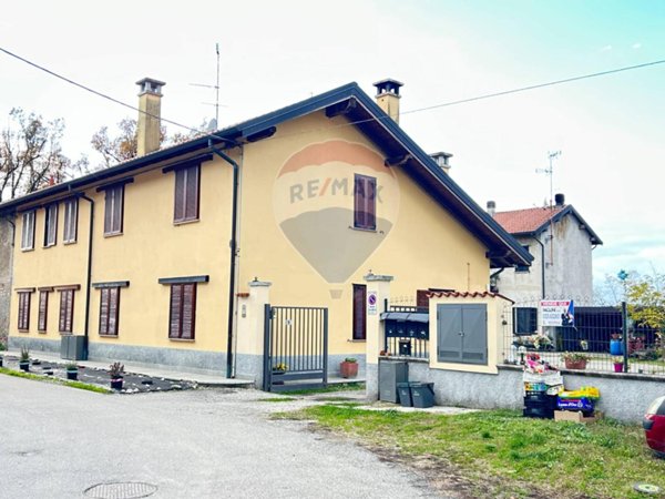 casa indipendente in vendita a Turbigo