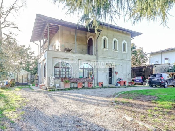 casa indipendente in vendita a Turbigo