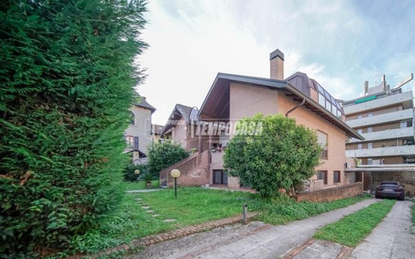 casa indipendente in vendita a Turbigo