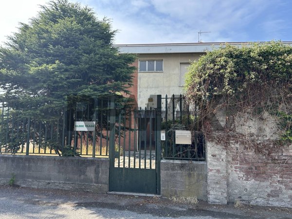 capannone in vendita a Turbigo
