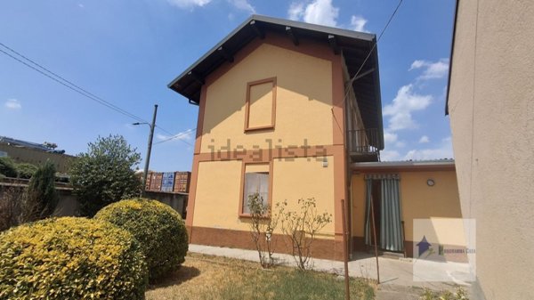 casa indipendente in vendita a Turbigo