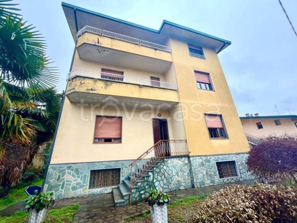 casa indipendente in vendita a Vanzago