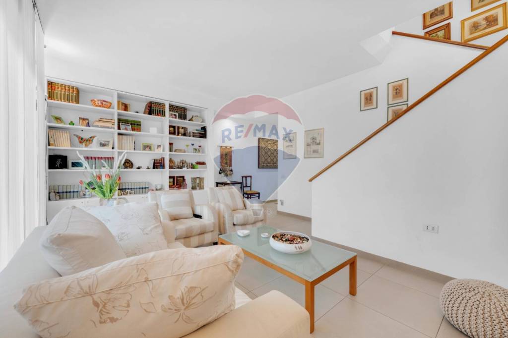 casa indipendente in vendita a Vanzago
