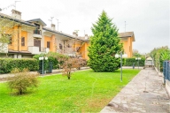 casa indipendente in vendita a Vanzago