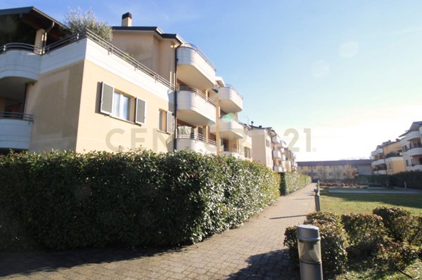 appartamento in vendita a Vanzago
