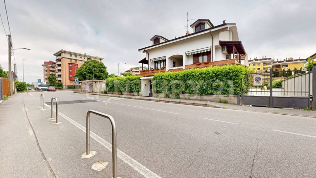 appartamento in vendita a Vanzago in zona Filanda