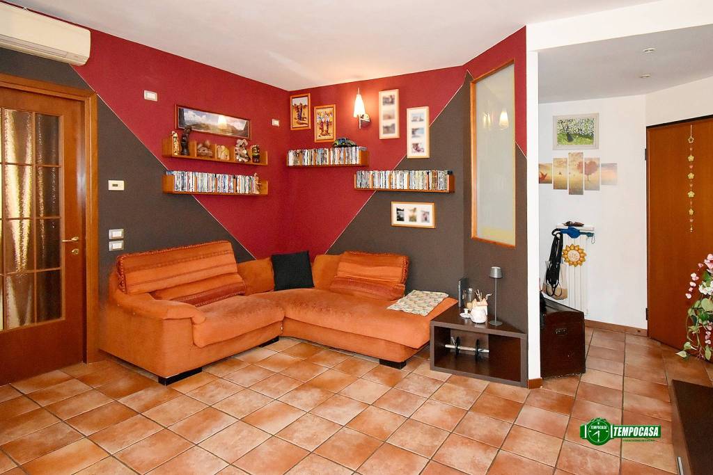 appartamento in vendita a Vanzago