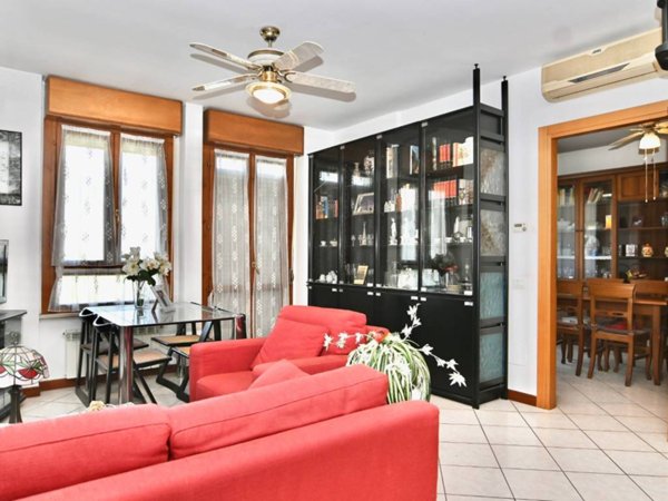 appartamento in vendita a Vanzago