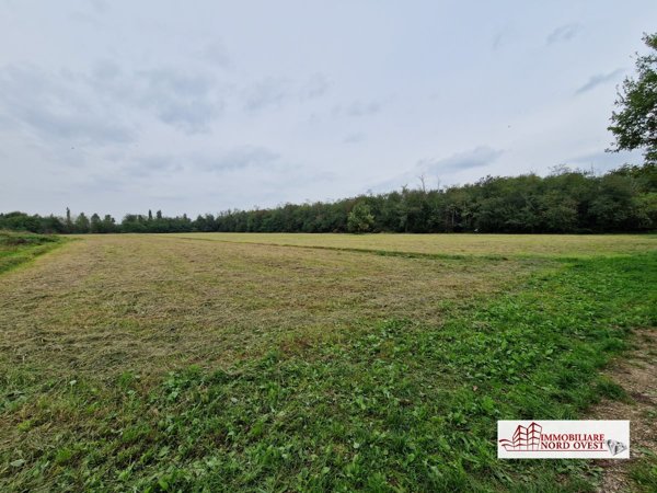 terreno agricolo in vendita a Vanzago in zona Mantegazza