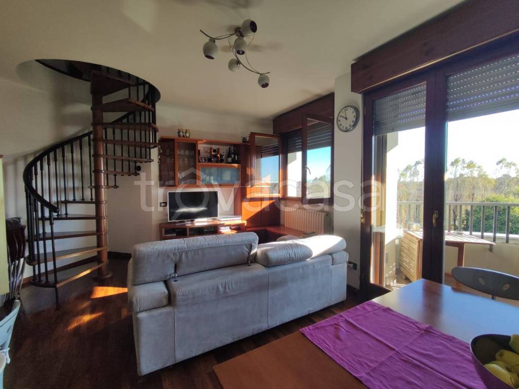 appartamento in vendita a Vanzago in zona Filanda