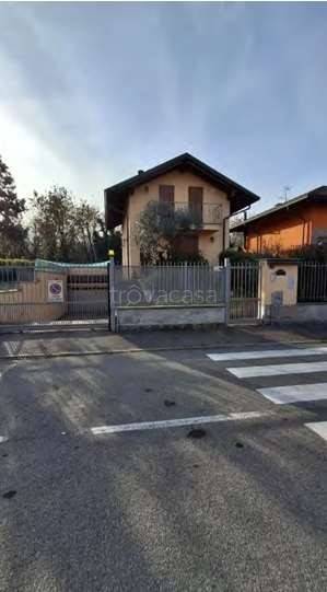 appartamento in vendita a Vanzago in zona Mantegazza