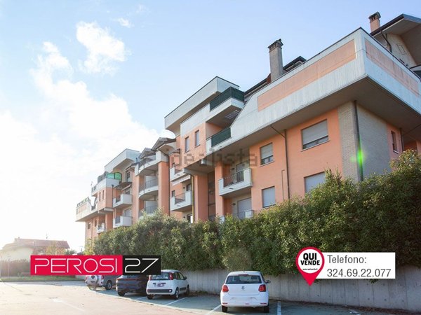 appartamento in vendita a Vanzago in zona Mantegazza