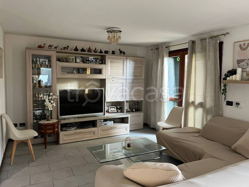 appartamento in vendita a Vanzago