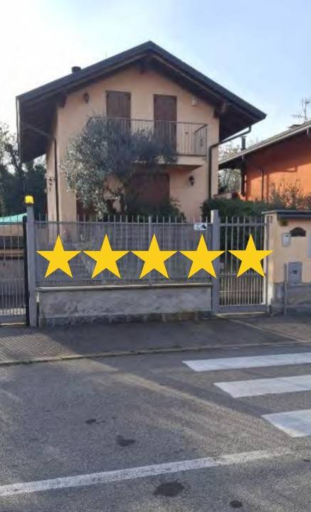 casa indipendente in vendita a Vanzago in zona Mantegazza