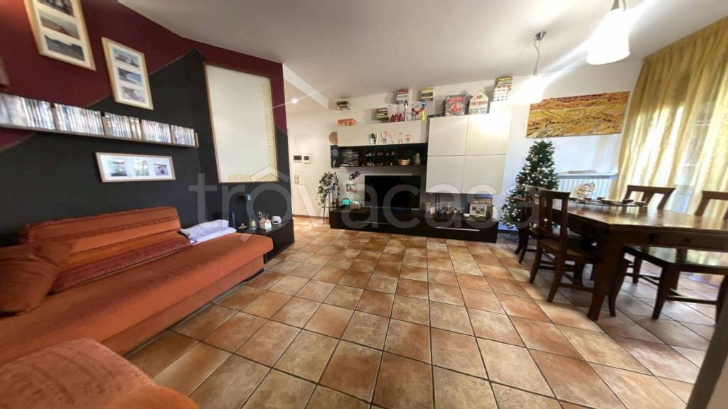 appartamento in vendita a Vanzago