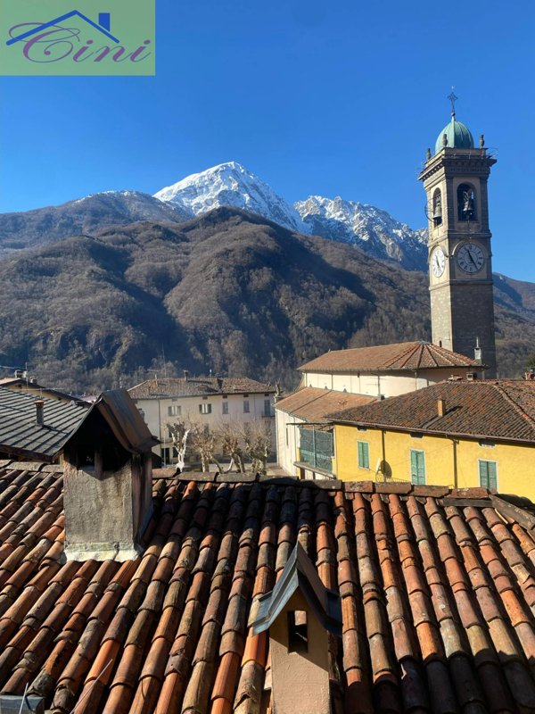 casa indipendente in vendita a Vanzago