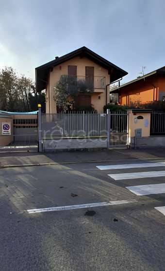 appartamento in vendita a Vanzago in zona Mantegazza