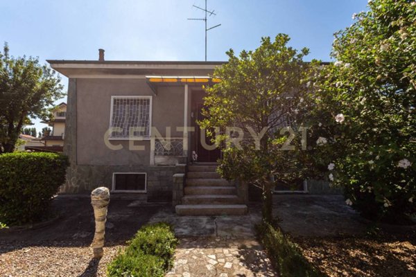 casa indipendente in vendita a Vanzago