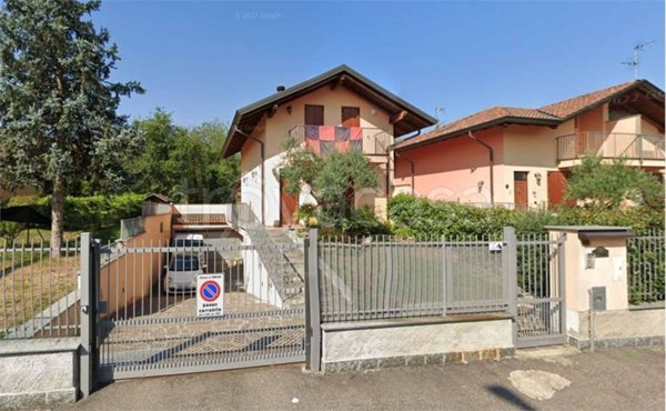 casa indipendente in vendita a Vanzago in zona Mantegazza