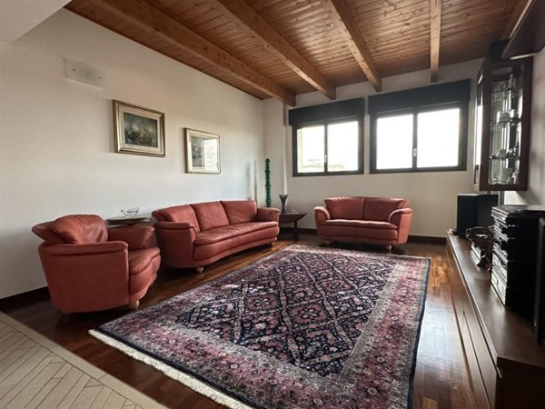 appartamento in vendita a Vanzago in zona Mantegazza