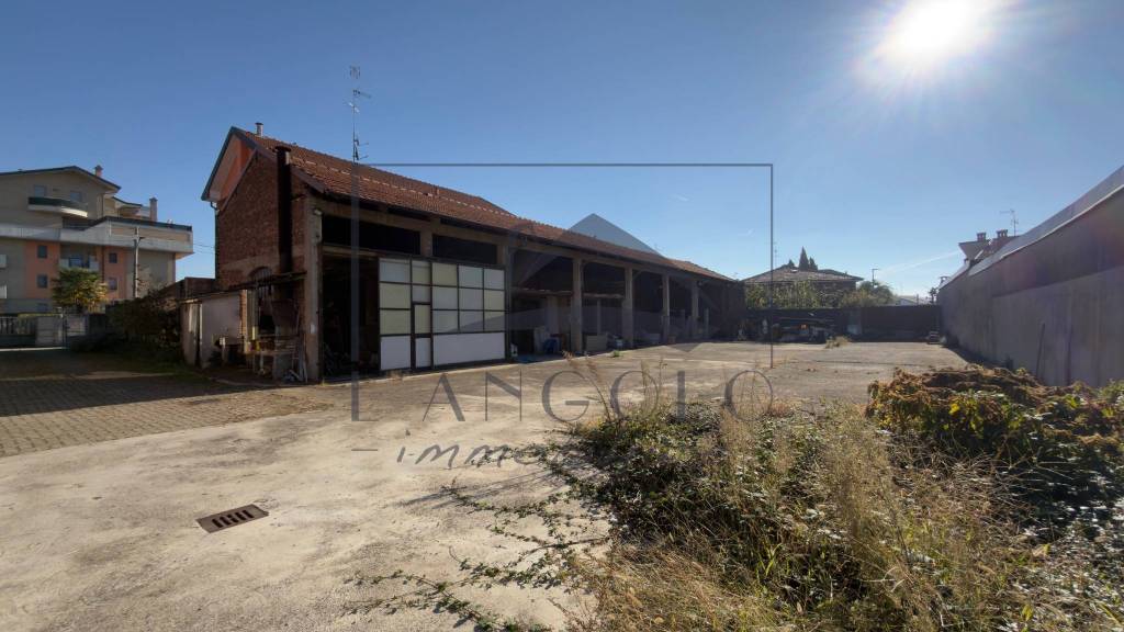 casa indipendente in vendita a Vanzago in zona Mantegazza