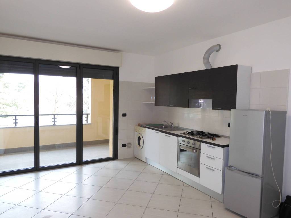 appartamento in vendita a Vanzago in zona Mantegazza