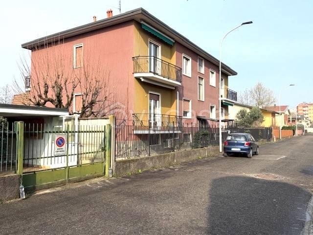 appartamento in vendita a Vanzago