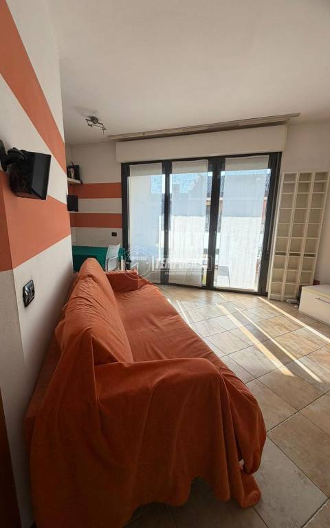 appartamento in vendita a Vanzago in zona Mantegazza