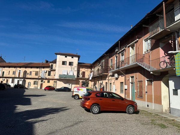 appartamento in vendita a Vanzago in zona Mantegazza