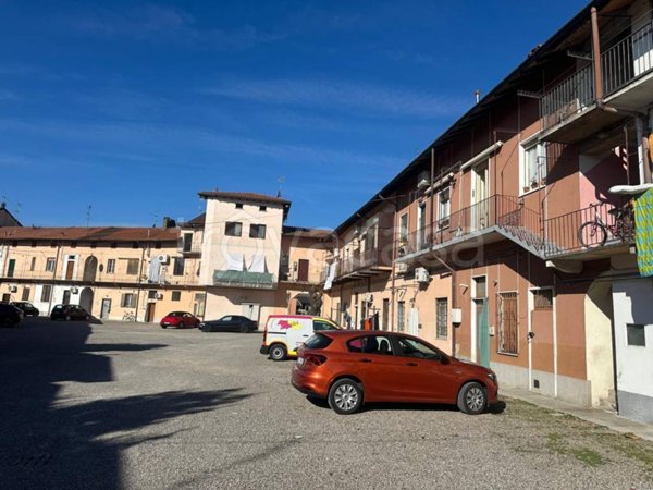 appartamento in vendita a Vanzago in zona Mantegazza
