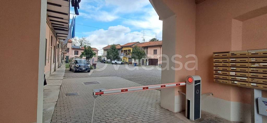 appartamento in vendita a Vanzago in zona Mantegazza