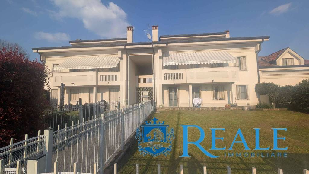 appartamento in vendita a Vanzago