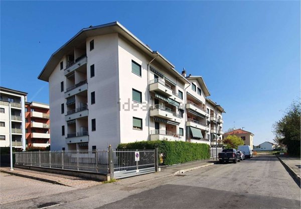 appartamento in vendita a Vanzago
